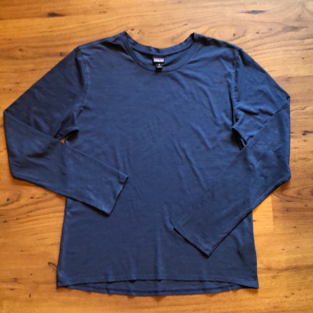 Patagonia tee crew neck long sleeved organic cotton Size M